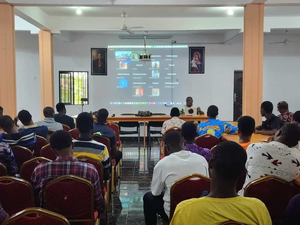 BUILDING TRUE APOSTOLIC WITNESS: CLARETIANS STRESS SELF-SUSTAINABILITY IN MISSION AT SEMINAR FOR FORMANDII